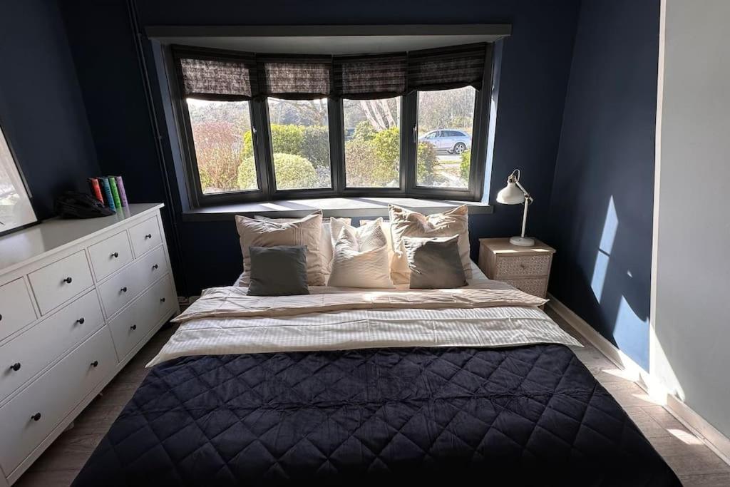 Formby, Spacious True Bungalow Steps From Beach Екстер'єр фото